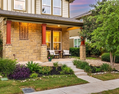 532 Lookout Tree Ln - Photo Thumbnail 2