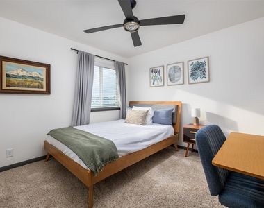 532 Lookout Tree Ln - Photo Thumbnail 17