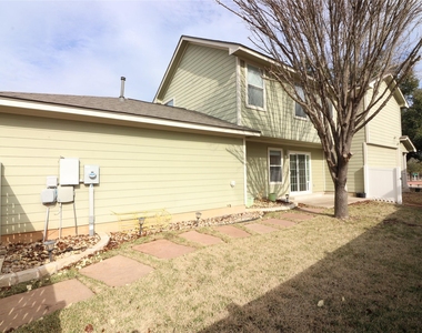 1306 Davis Mountain Loop - Photo Thumbnail 29