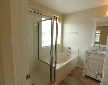1306 Davis Mountain Loop - Photo Thumbnail 19