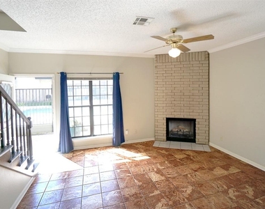 1307 Kinney Ave - Photo Thumbnail 1