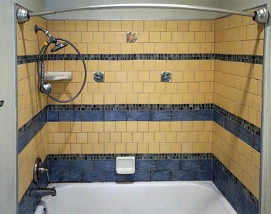 1307 Kinney Ave - Photo Thumbnail 13