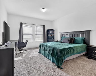 1301 Blackhaw Ln - Photo Thumbnail 27