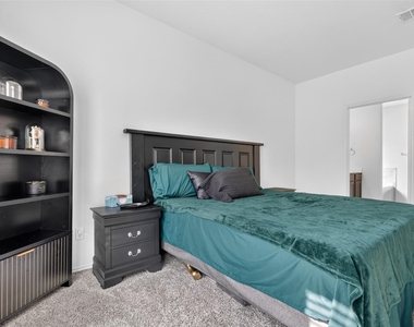 1301 Blackhaw Ln - Photo Thumbnail 28