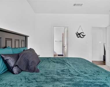 1301 Blackhaw Ln - Photo Thumbnail 29