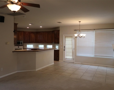 2915 Briona Wood Ln - Photo Thumbnail 8
