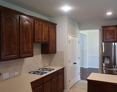 2915 Briona Wood Ln - Photo Thumbnail 1