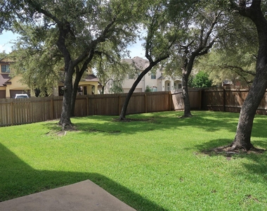 2915 Briona Wood Ln - Photo Thumbnail 11