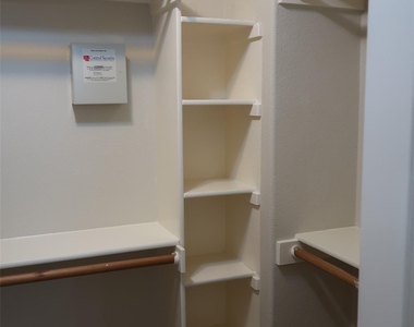 2915 Briona Wood Ln - Photo Thumbnail 19