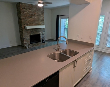 3839 Dry Creek Dr - Photo Thumbnail 8