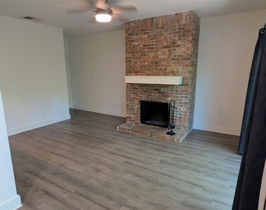 3839 Dry Creek Dr - Photo Thumbnail 5