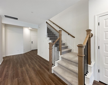 2725 Woodall Dr - Photo Thumbnail 15