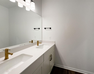 2725 Woodall Dr - Photo Thumbnail 24