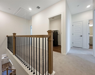 2725 Woodall Dr - Photo Thumbnail 16