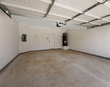 2725 Woodall Dr - Photo Thumbnail 34