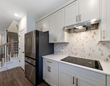 2725 Woodall Dr - Photo Thumbnail 11