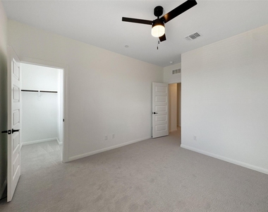 2725 Woodall Dr - Photo Thumbnail 21