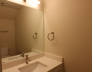 6606 Shiner St - Photo Thumbnail 8
