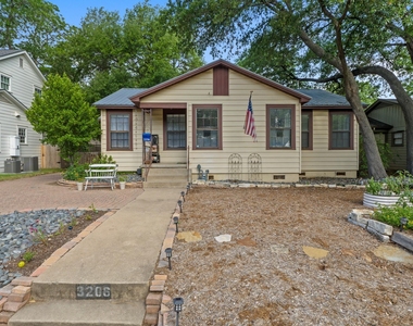3206 Kerbey Ln - Photo Thumbnail 1