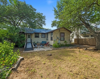 3206 Kerbey Ln - Photo Thumbnail 27