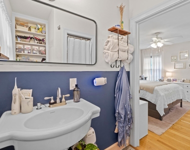 3206 Kerbey Ln - Photo Thumbnail 17