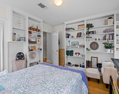 3206 Kerbey Ln - Photo Thumbnail 20