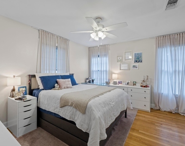 3206 Kerbey Ln - Photo Thumbnail 15