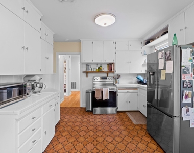 3206 Kerbey Ln - Photo Thumbnail 8