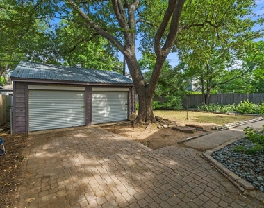 3206 Kerbey Ln - Photo Thumbnail 29