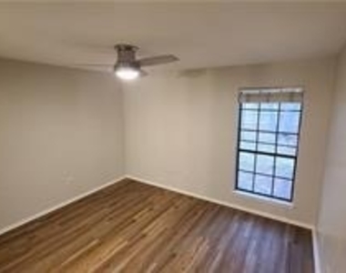 4159 Steck Ave - Photo Thumbnail 10