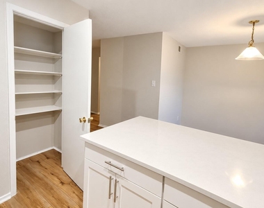 4159 Steck Ave - Photo Thumbnail 9