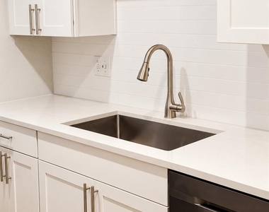 4159 Steck Ave - Photo Thumbnail 8