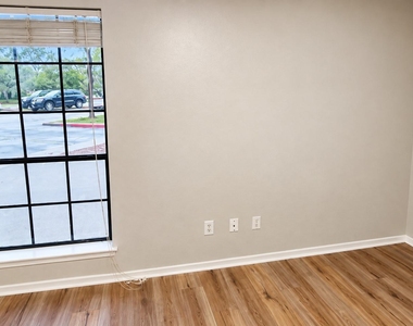 4159 Steck Ave - Photo Thumbnail 13
