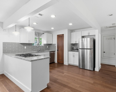 1137 Nickols Ave - Photo Thumbnail 5