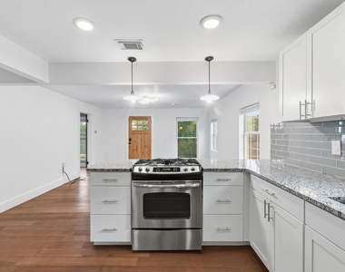 1137 Nickols Ave - Photo Thumbnail 8