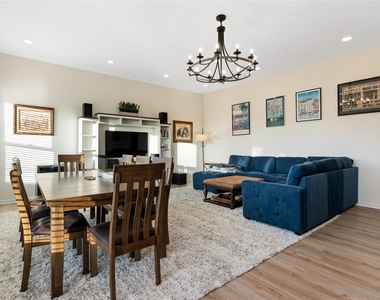 158 Goertz Dr - Photo Thumbnail 5