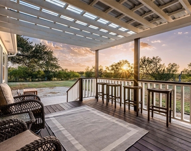 158 Goertz Dr - Photo Thumbnail 8
