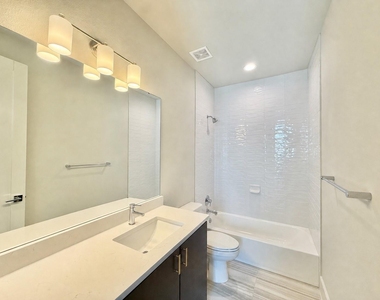 7915 Floracita Ln - Photo Thumbnail 14