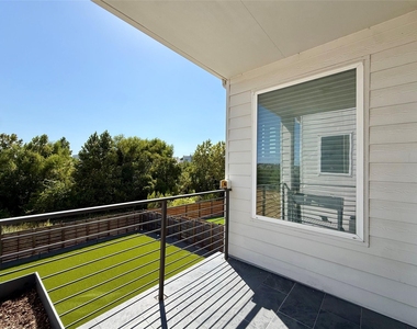 7915 Floracita Ln - Photo Thumbnail 17