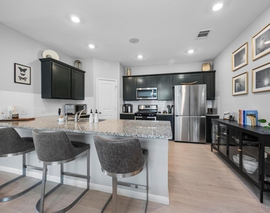 301 Brody Ln - Photo Thumbnail 5