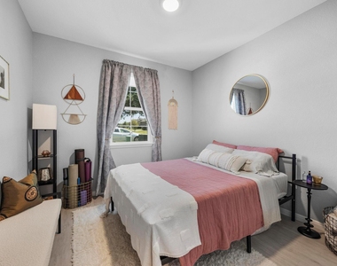 301 Brody Ln - Photo Thumbnail 14