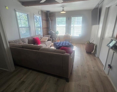 21401 Lindeman Ln - Photo Thumbnail 7