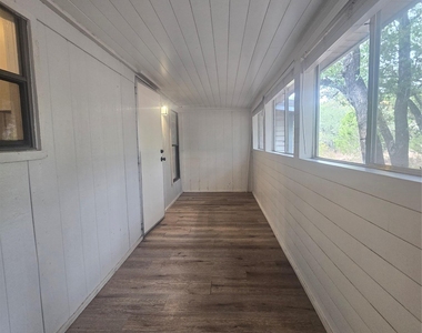 21401 Lindeman Ln - Photo Thumbnail 3