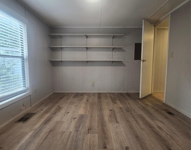 21401 Lindeman Ln - Photo Thumbnail 25