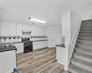 4021 Cargill Dr - Photo Thumbnail 13
