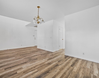 4021 Cargill Dr - Photo Thumbnail 7