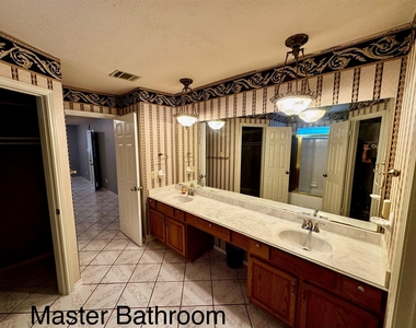 8514 Red Willow Dr - Photo Thumbnail 14