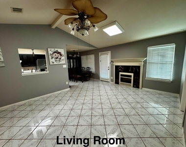 8514 Red Willow Dr - Photo Thumbnail 6