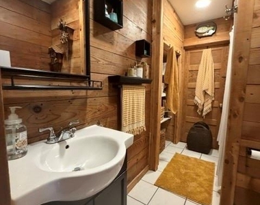 5410 Woodrow Ave - Photo Thumbnail 3