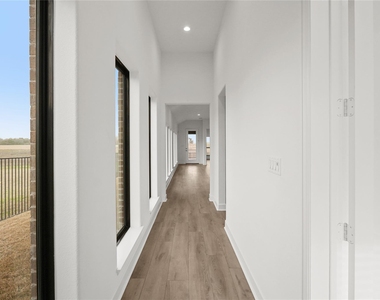 135 Plumbago Loop - Photo Thumbnail 5